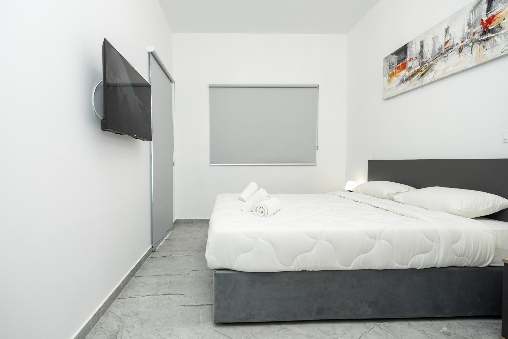 Spiros Luxury Apartments Айя Напа Екстериор снимка