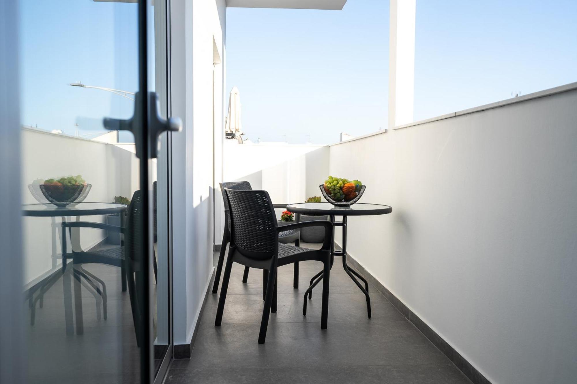 Spiros Luxury Apartments Айя Напа Екстериор снимка